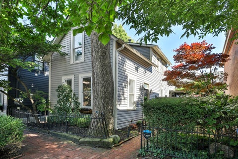 Photo of 256 Lansing Street, Columbus, OH 43206 (MLS # 226022633)