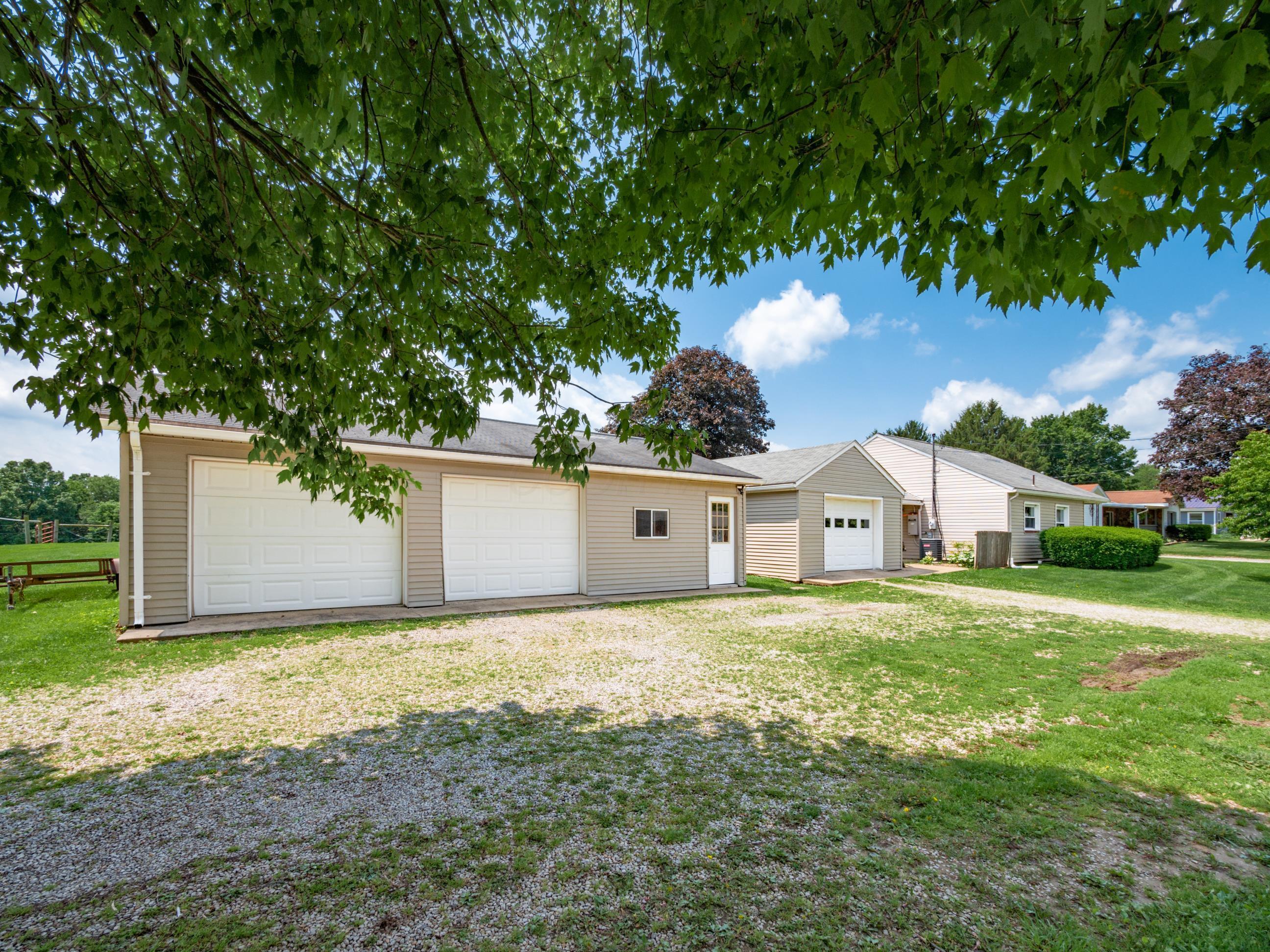3910 Chandlersville Road, Zanesville, Ohio image 1