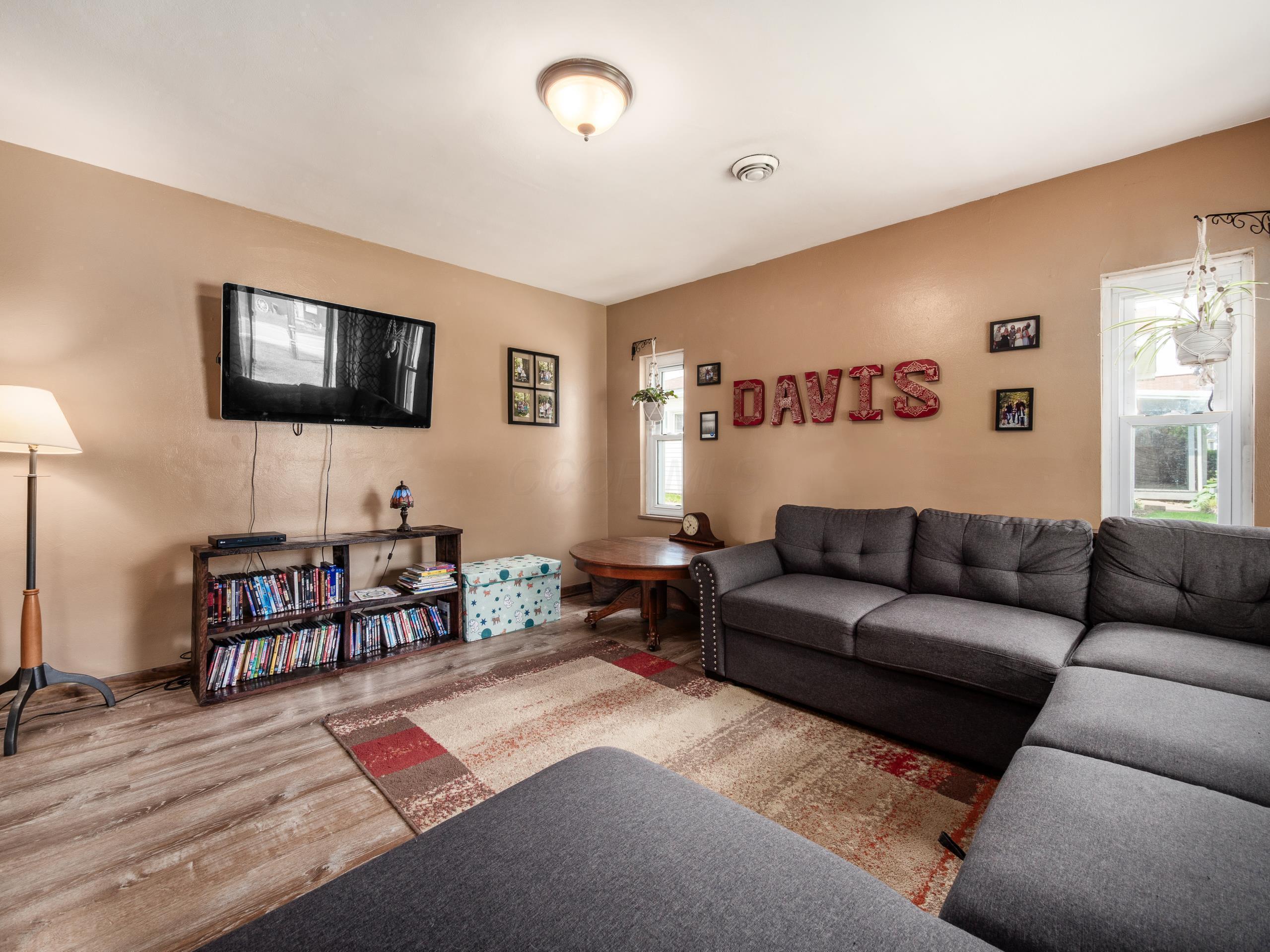 3910 Chandlersville Road, Zanesville, Ohio image 2
