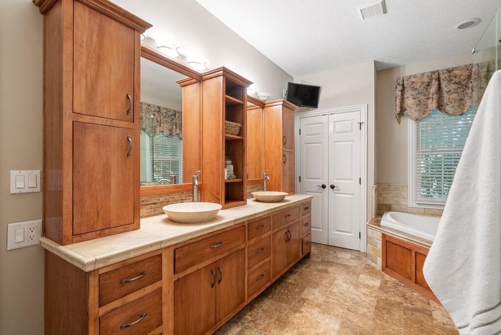 8467 Tartan Fields Drive, Dublin, Ohio image 46