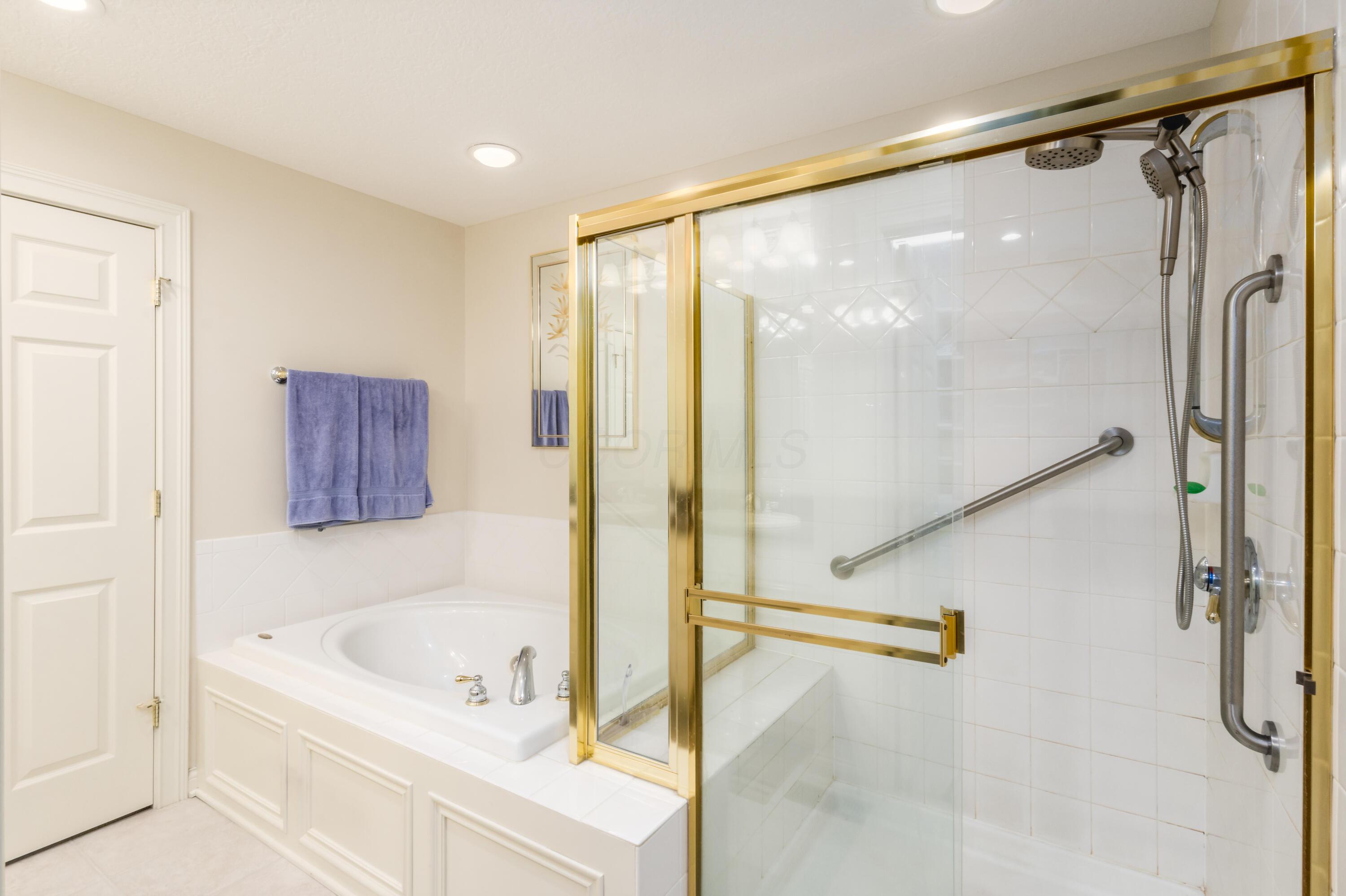 5968 Roundstone Place #9C, Dublin, Ohio image 20
