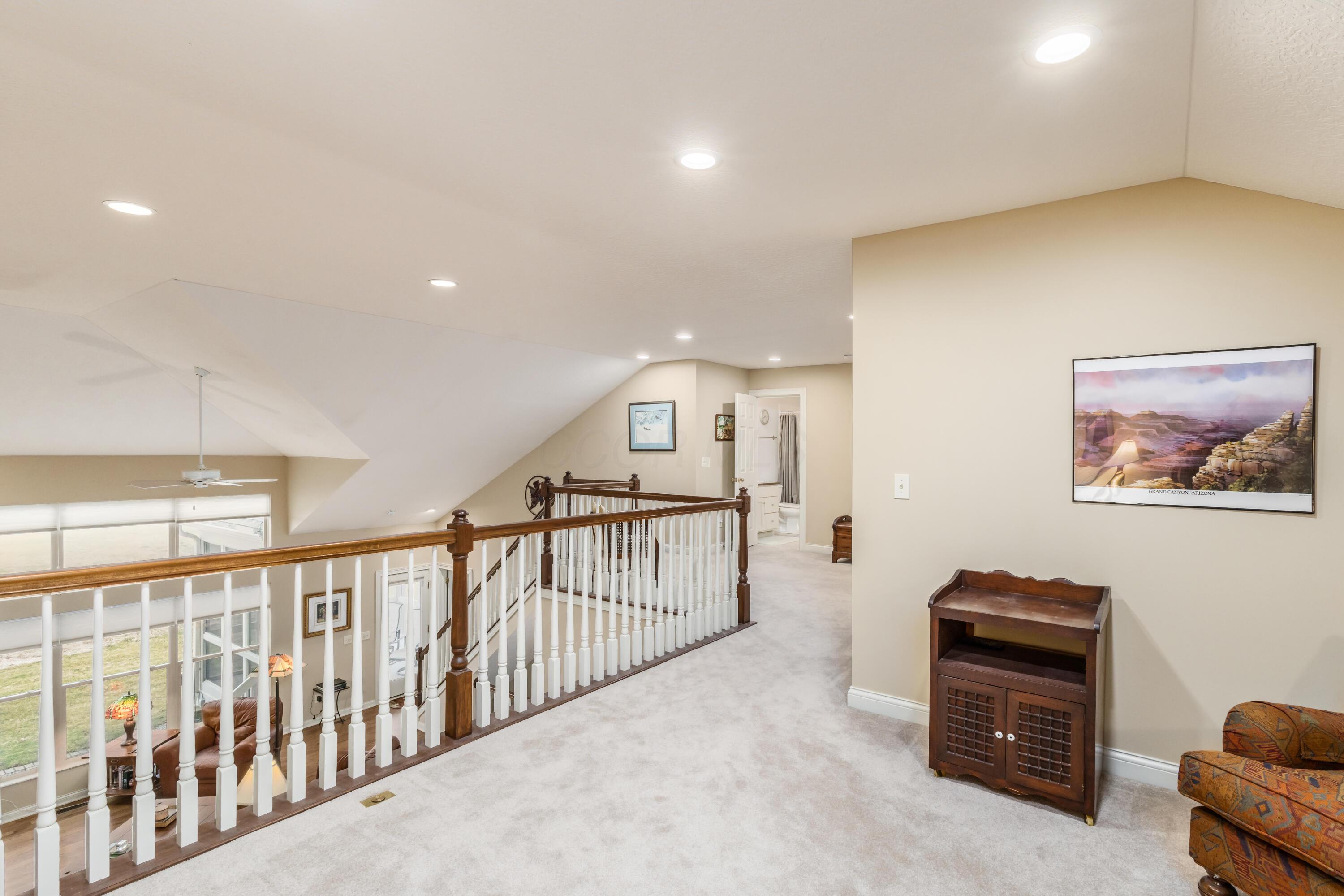 5968 Roundstone Place #9C, Dublin, Ohio image 24