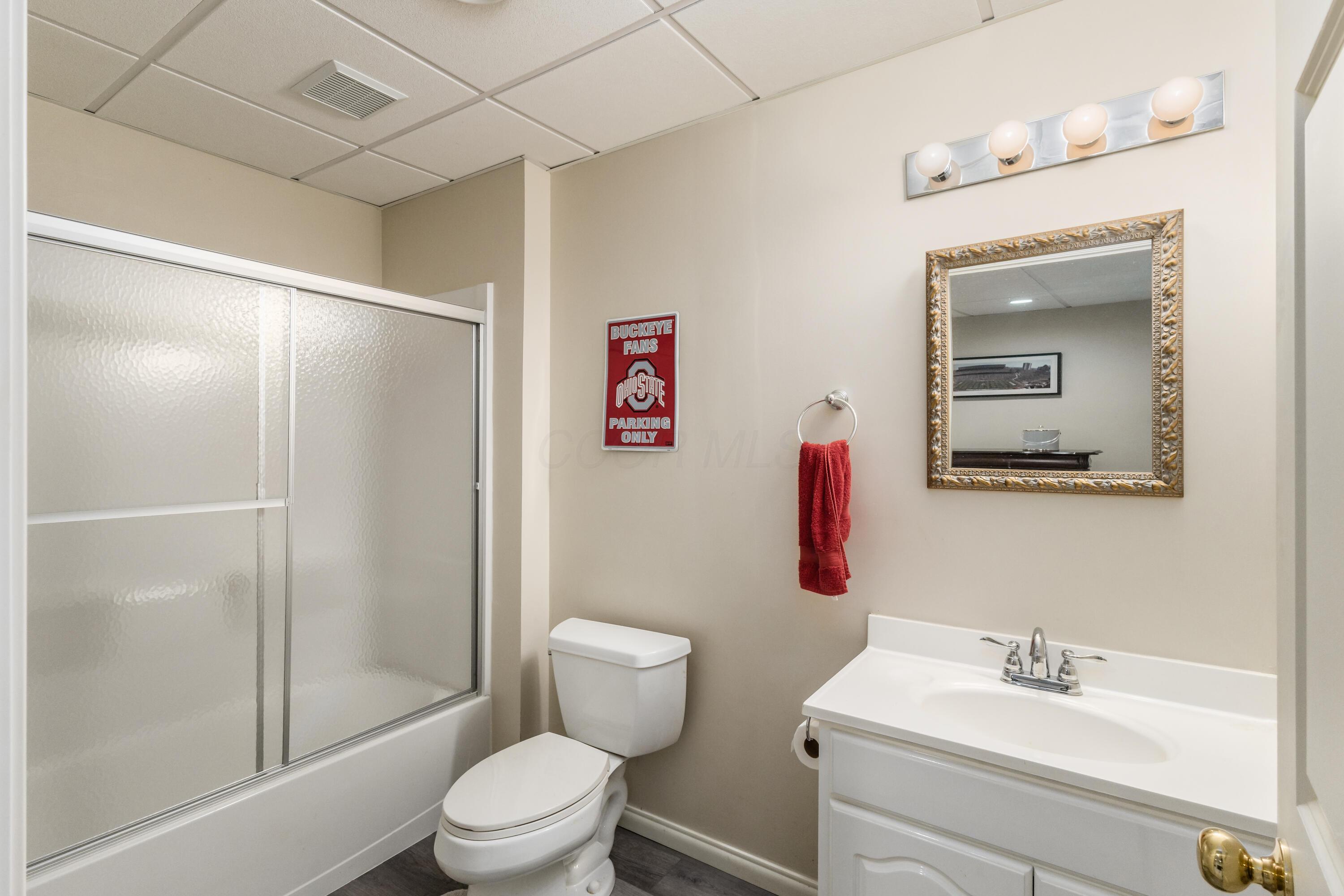 5968 Roundstone Place #9C, Dublin, Ohio image 33
