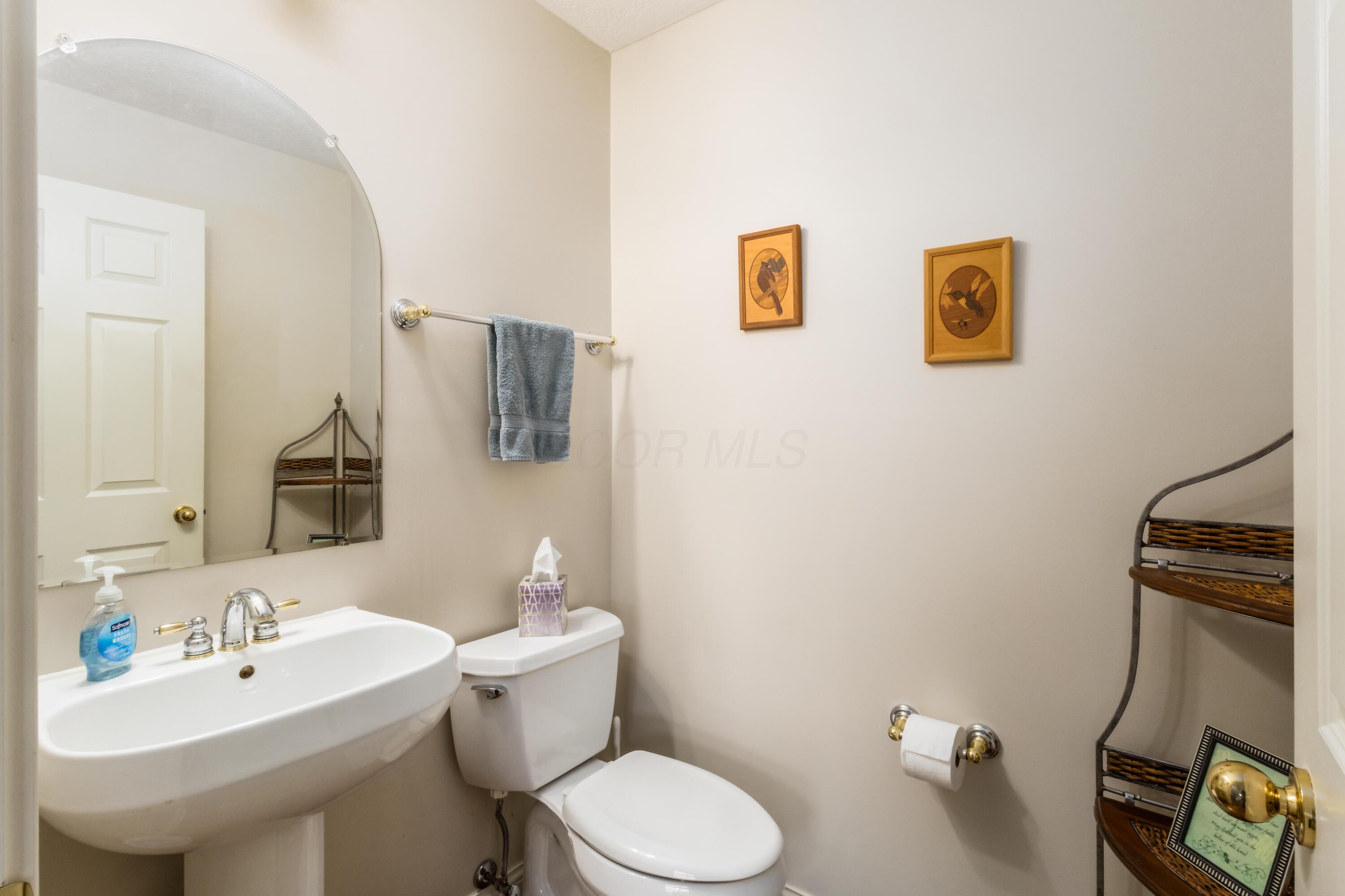 5968 Roundstone Place #9C, Dublin, Ohio image 22