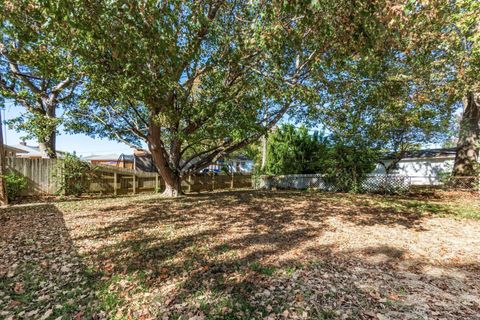 Tiny photo for 4241 Ashgrove Drive, Grove City, OH 43123 (MLS # 225039494)