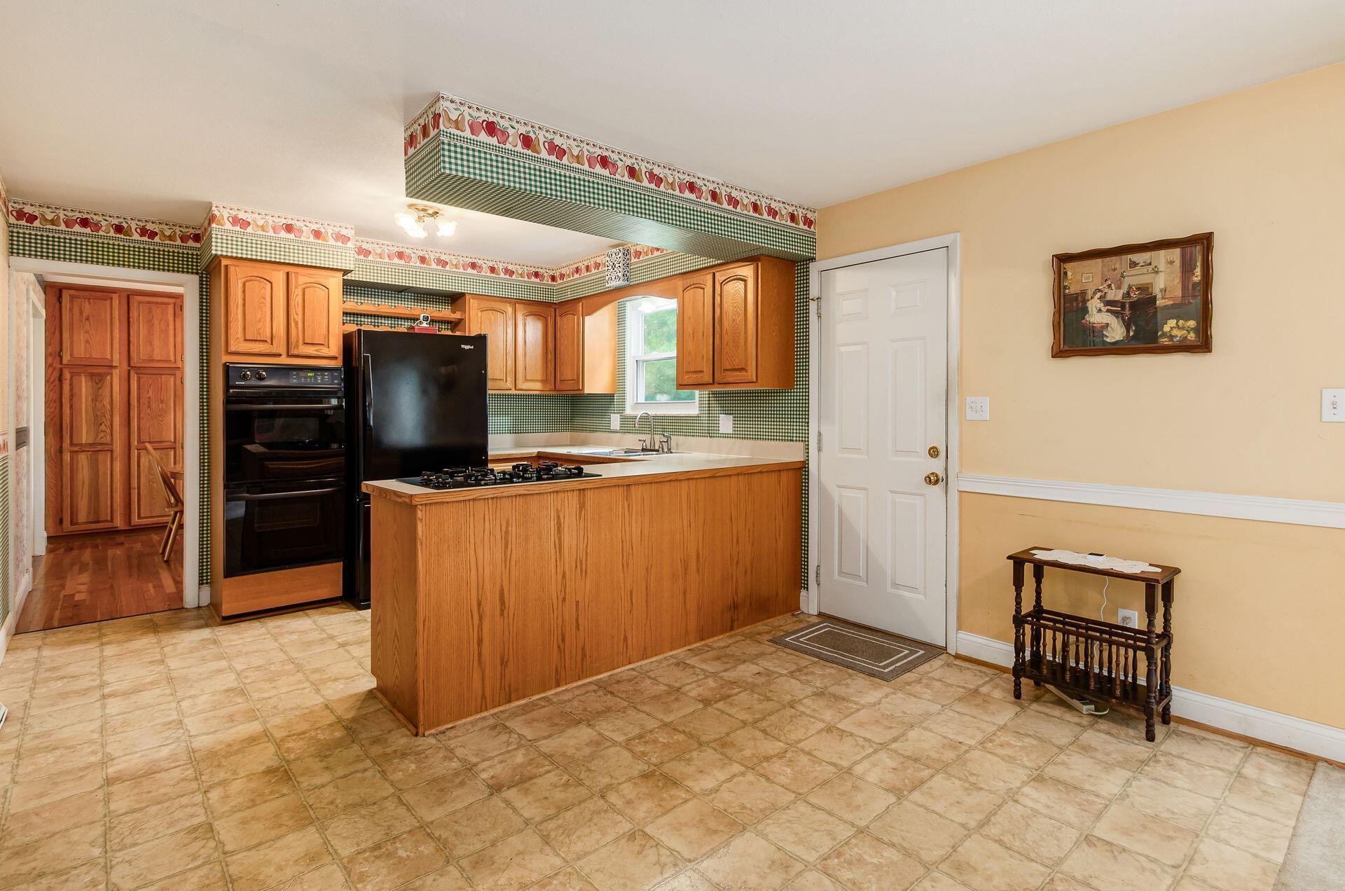 6509 Rocky Den Road, Reynoldsburg, Ohio image 13