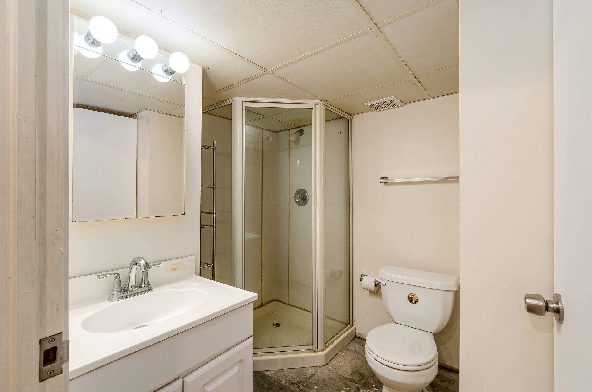 6509 Rocky Den Road, Reynoldsburg, Ohio image 31