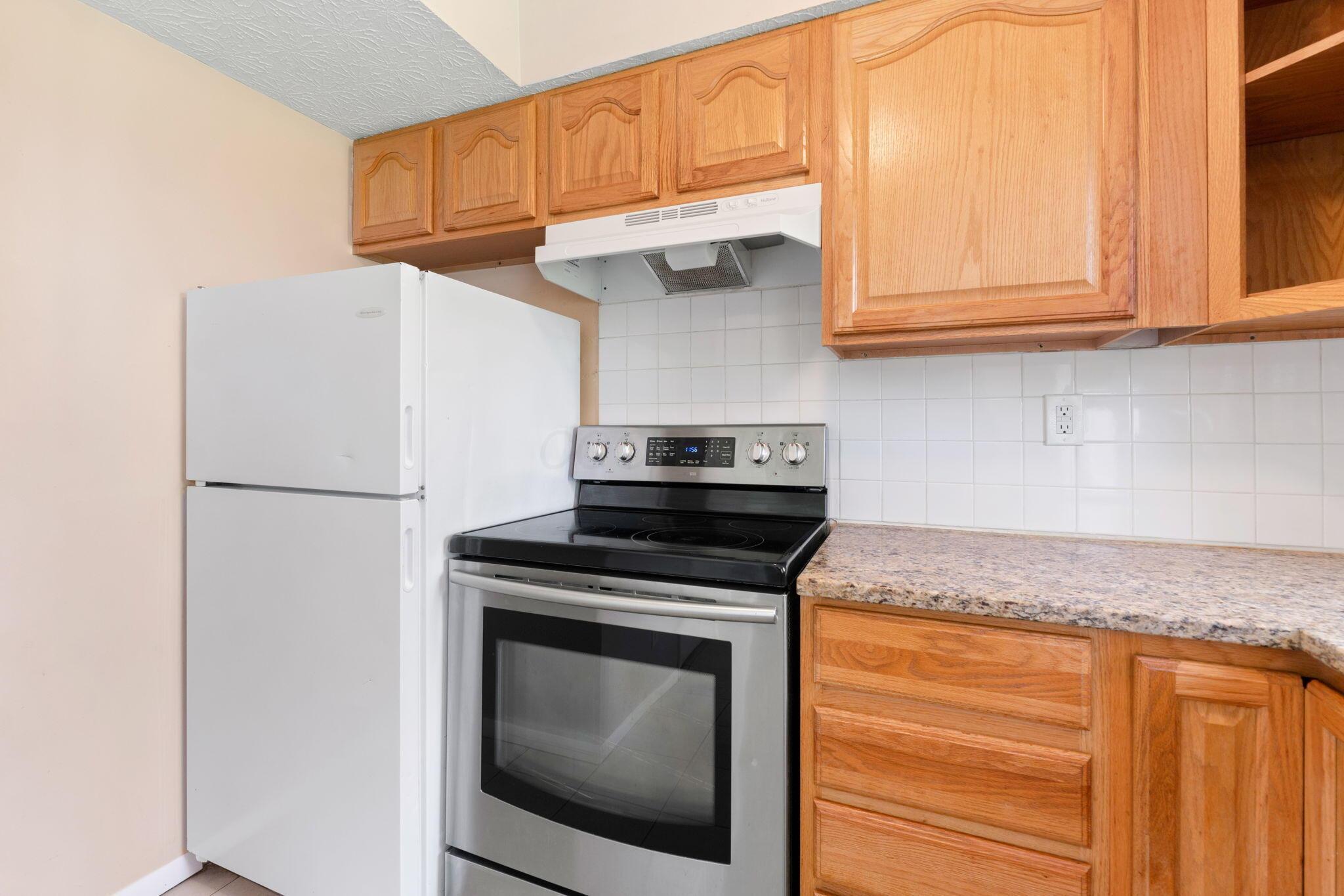 3204 Chateau Morse Court, Columbus, Ohio image 6