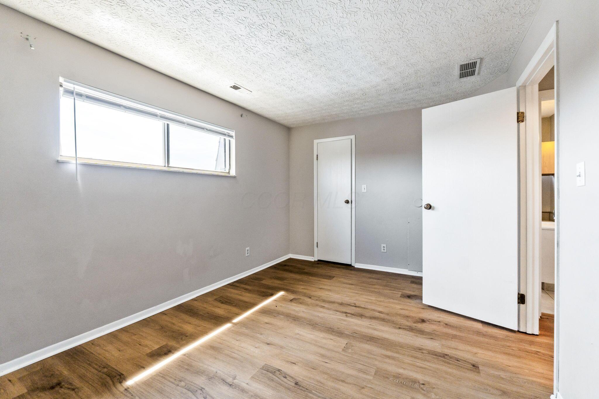 3204 Chateau Morse Court, Columbus, Ohio image 11