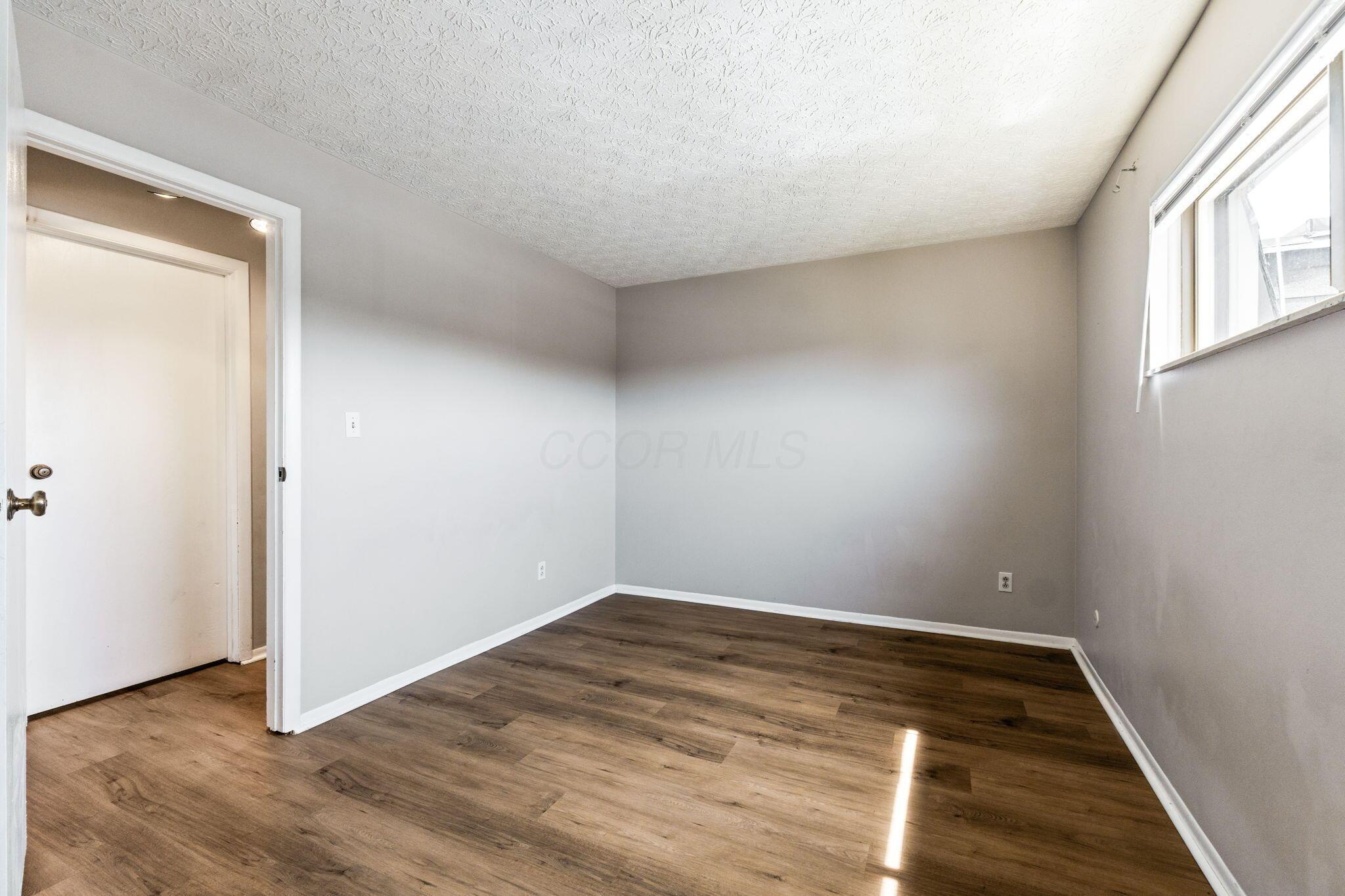 3204 Chateau Morse Court, Columbus, Ohio image 9