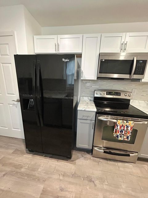 Tiny photo for 848 Fairwood Avenue, Columbus, OH 43205 (MLS # 226015936)