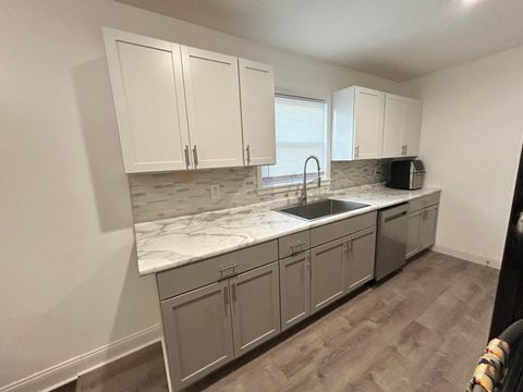 Tiny photo for 848 Fairwood Avenue, Columbus, OH 43205 (MLS # 226015936)