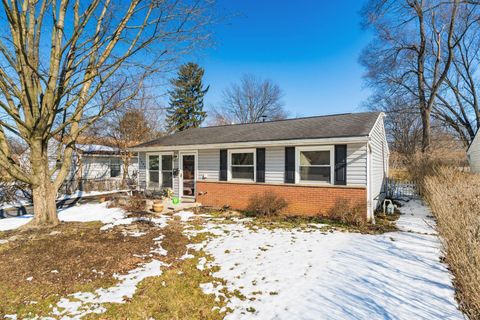 Photo of 1492 Burlington Avenue, Columbus, OH 43227 (MLS # 226004263)