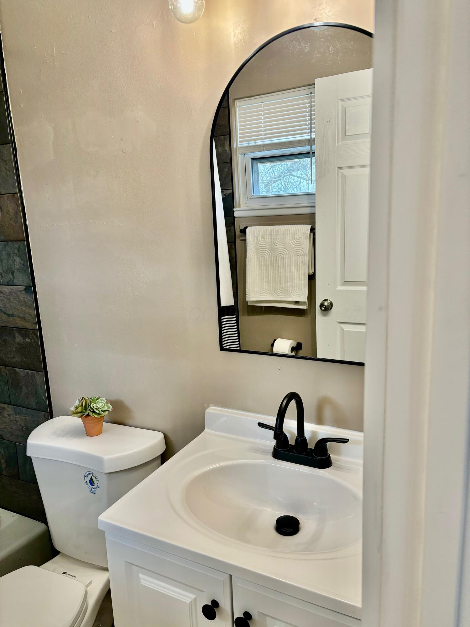 525 Crescent Drive, West Jefferson, Ohio image 17