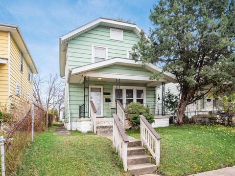 Photo of 1158 Lexington Avenue, Columbus, OH 43201 (MLS # 225044528)