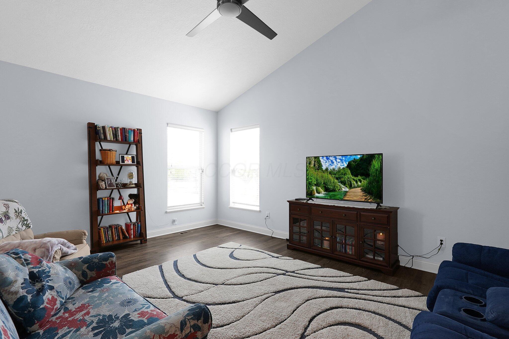 1589 Delcastle Loop, Grove City, Ohio image 12