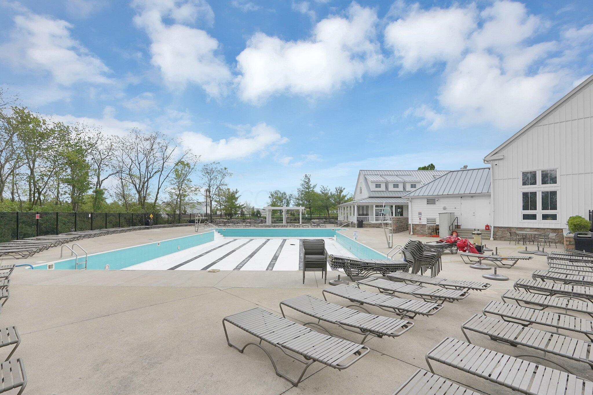 1589 Delcastle Loop, Grove City, Ohio image 40