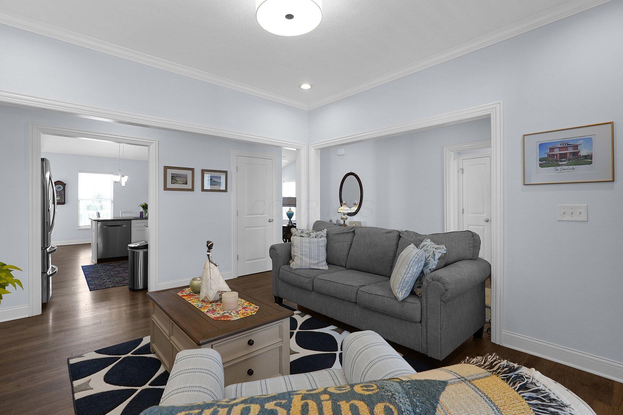 1589 Delcastle Loop, Grove City, Ohio image 10