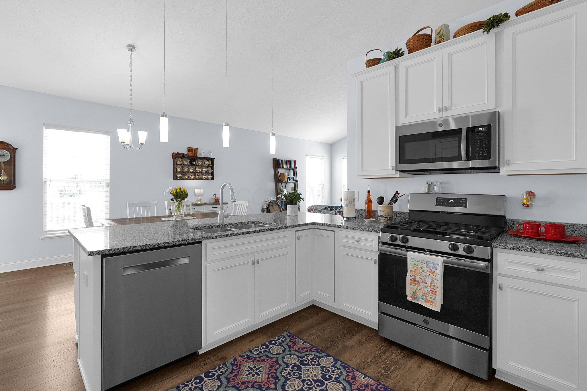 1589 Delcastle Loop, Grove City, Ohio image 18