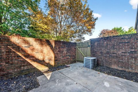 Tiny photo for 4720 Merrifield Place 67 #67, Columbus, OH 43220 (MLS # 225039463)