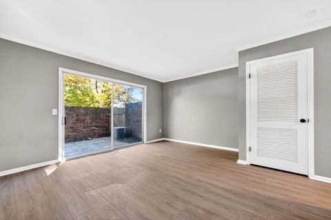 Tiny photo for 4720 Merrifield Place 67 #67, Columbus, OH 43220 (MLS # 225039463)