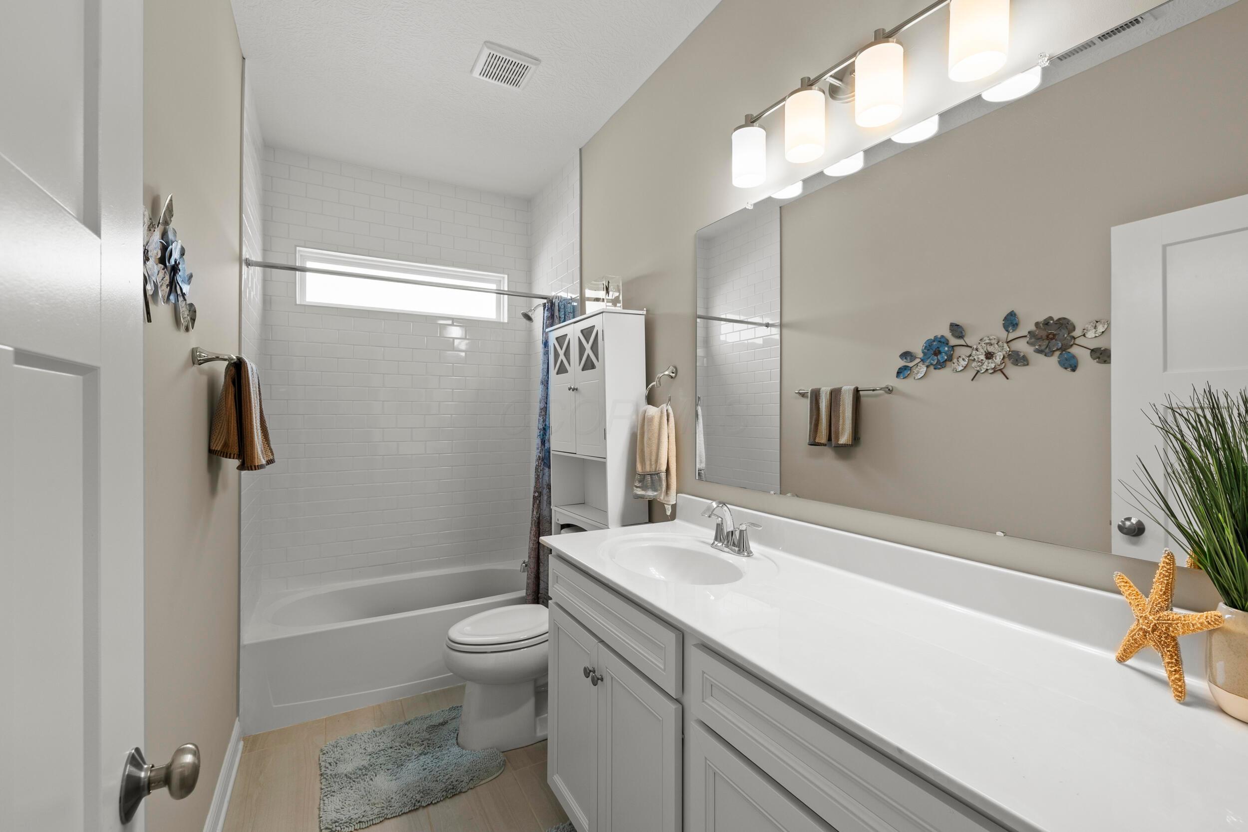 3475 Jessica Lane, Powell, Ohio image 22