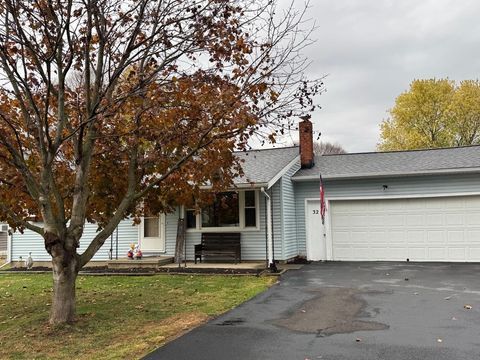 Photo of 32 N Utah Avenue, Newark, OH 43055 (MLS # 225042374)