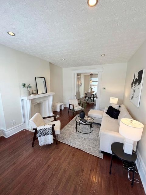 Photo of 915 Dennison Avenue, Columbus, OH 43201 (MLS # 226007510)