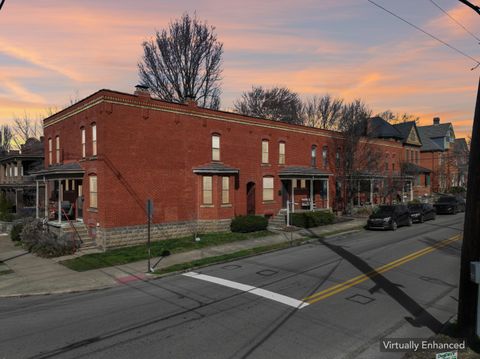 Photo of 915 Dennison Avenue, Columbus, OH 43201 (MLS # 226007510)