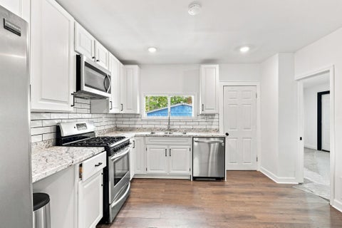 Tiny photo for 1456 Kenmore Road, Columbus, OH 43211 (MLS # 226033876)