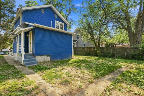 Tiny photo for 1456 Kenmore Road, Columbus, OH 43211 (MLS # 226033876)