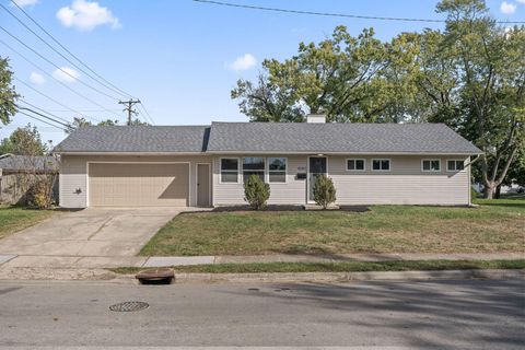 Photo of 4242 Winterringer Street, Hilliard, OH 43026 (MLS # 225039639)
