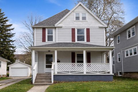Photo of 354 Franklin Street, Marion, OH 43302 (MLS # 226007861)