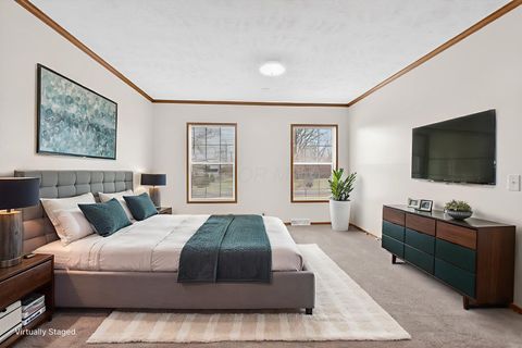 Tiny photo for 484 Cedarwood Road, Columbus, OH 43207 (MLS # 226000706)