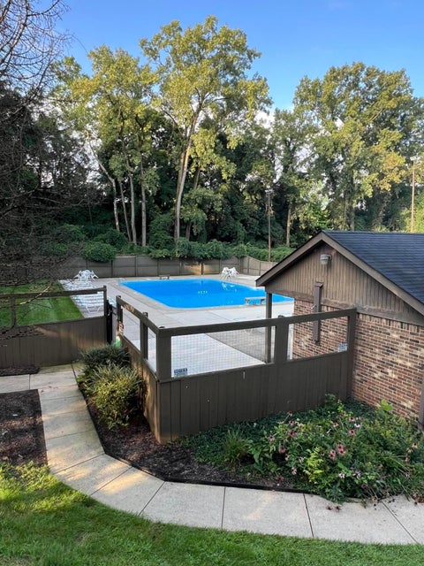 Tiny photo for 1589 Cindy Court, Columbus, OH 43232 (MLS # 226036344)
