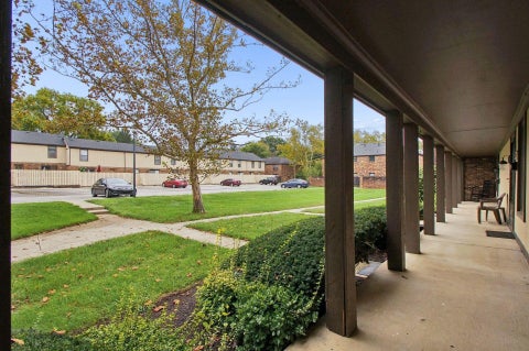 Tiny photo for 1589 Cindy Court, Columbus, OH 43232 (MLS # 226036344)
