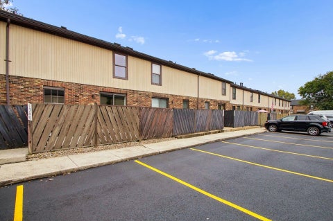 Tiny photo for 1589 Cindy Court, Columbus, OH 43232 (MLS # 226036344)