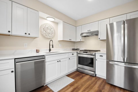 Tiny photo for 1589 Cindy Court, Columbus, OH 43232 (MLS # 226036344)