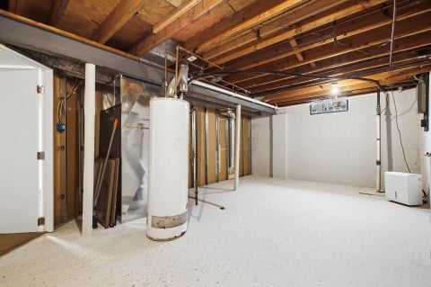 Tiny photo for 1589 Cindy Court, Columbus, OH 43232 (MLS # 226036344)