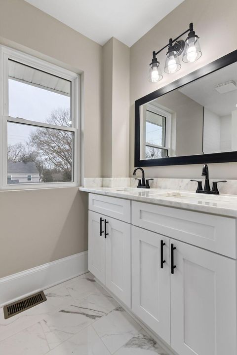 Tiny photo for 291 Sherborne Drive, Columbus, OH 43219 (MLS # 225045444)