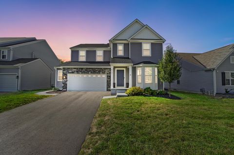 Photo of 8197 Narrow Leaf Drive, Blacklick, OH 43004 (MLS # 225041848)