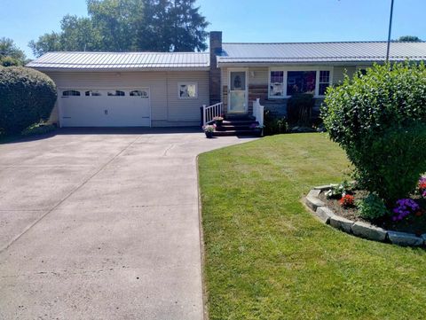Single Family Residence in Zanesville OH 3945 Mill Drive.jpg