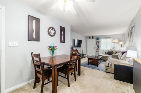 Tiny photo for 5912 Starcrest Drive, Galloway, OH 43119 (MLS # 226014004)