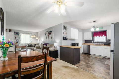 Tiny photo for 5912 Starcrest Drive, Galloway, OH 43119 (MLS # 226014004)