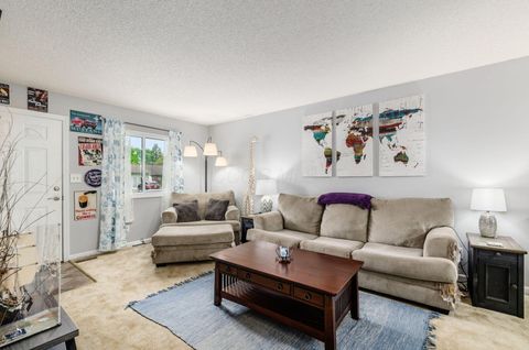 Tiny photo for 5912 Starcrest Drive, Galloway, OH 43119 (MLS # 226014004)