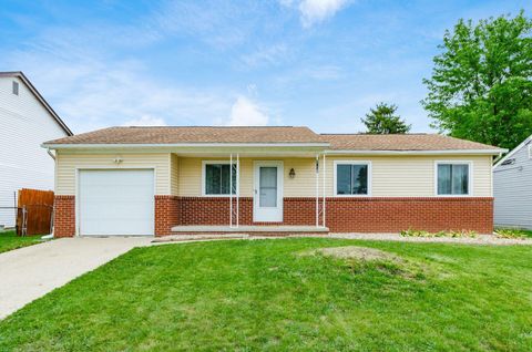 Photo of 5912 Starcrest Drive, Galloway, OH 43119 (MLS # 226014004)