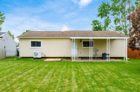 Tiny photo for 5912 Starcrest Drive, Galloway, OH 43119 (MLS # 226014004)