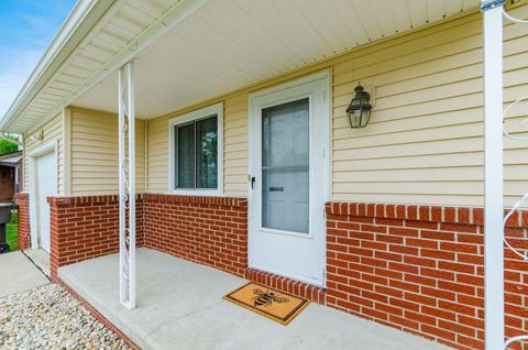 Tiny photo for 5912 Starcrest Drive, Galloway, OH 43119 (MLS # 226014004)