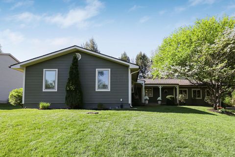 Photo of 49 Alberry Drive, Granville, OH 43023 (MLS # 226013476)