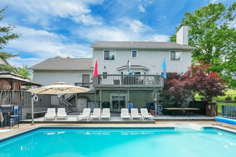 Tiny photo for 34 Ledgewood Drive, Chillicothe, OH 45601 (MLS # 226012253)